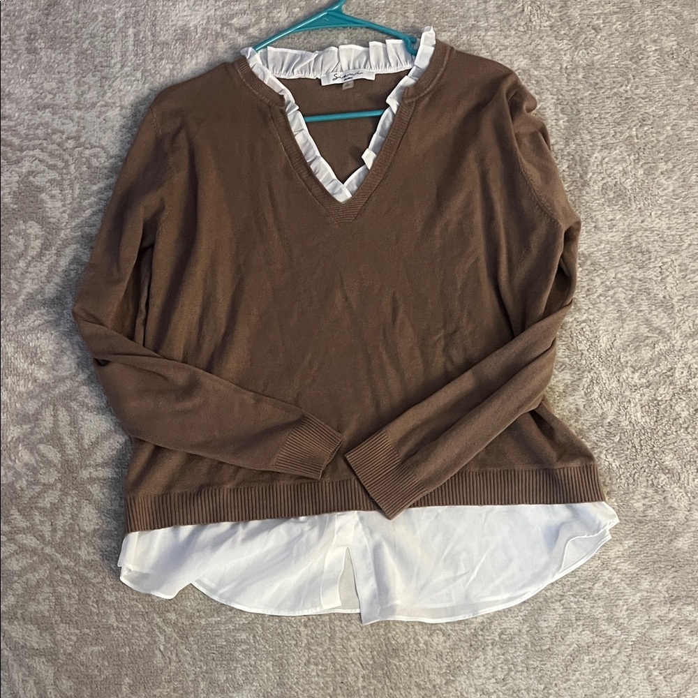 Sioni Brown Sweater with White Ruffle Detail